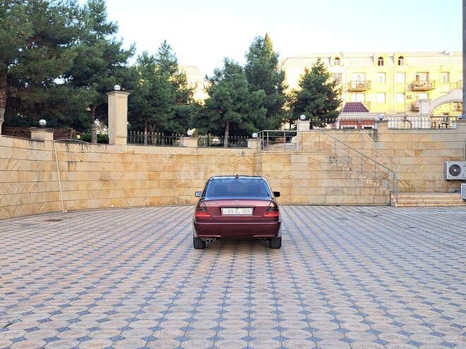 Mercedes C 240 1997, 424,122 km - 2.4 л - Gəncə