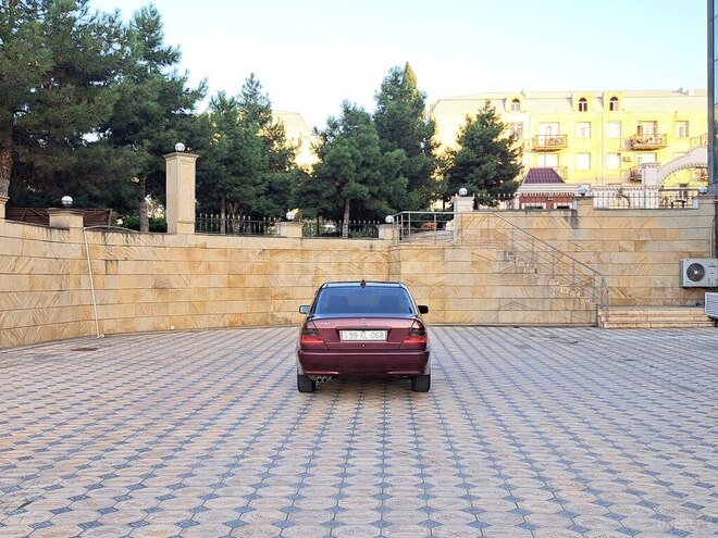 Mercedes C 240 1997, 424,122 km - 2.4 л - Gəncə