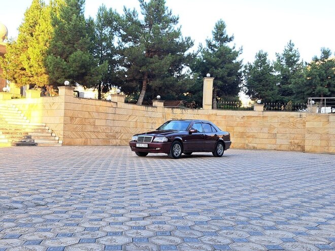 Mercedes C 240 1997, 424,122 km - 2.4 л - Gəncə