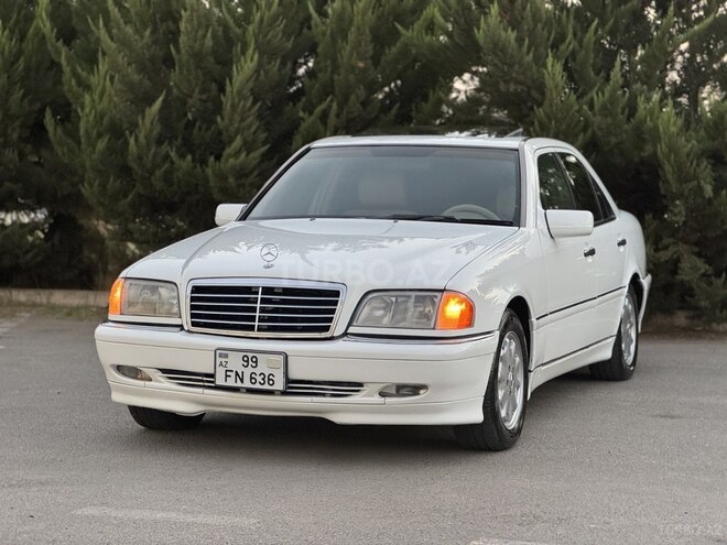 Mercedes C 230 2000, 261,000 km - 2.3 л - Saatlı