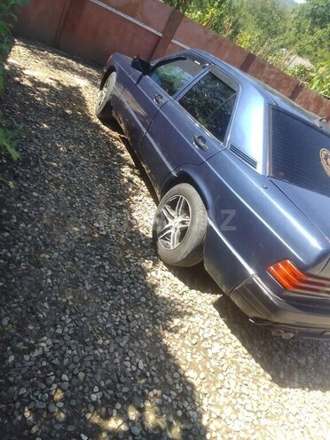 Mercedes 190 1988, 310,000 km - 1.8 л - Quba