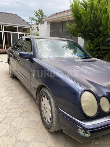 Mercedes E 280 1997, 450,000 km - 2.8 l - Bakı