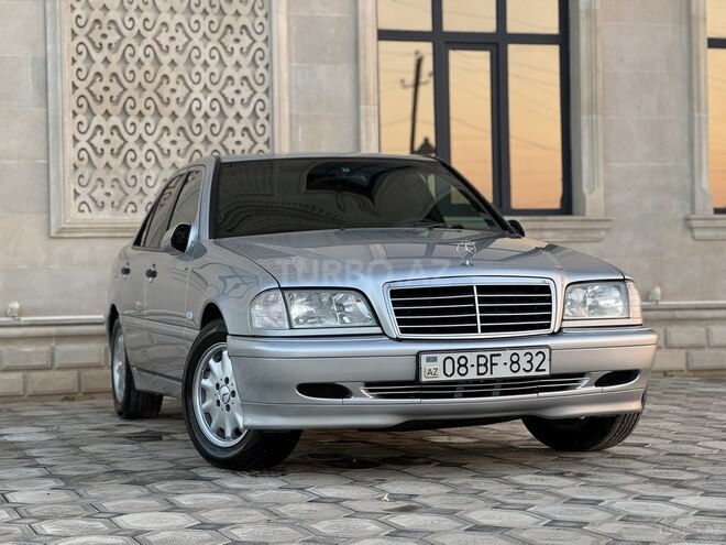 Mercedes C 200 1998, 187,000 km - 2.0 l - Saatlı