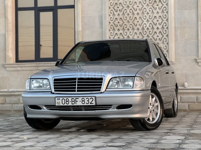 Mercedes C 200 1998, 187,000 km - 2.0 l - Saatlı