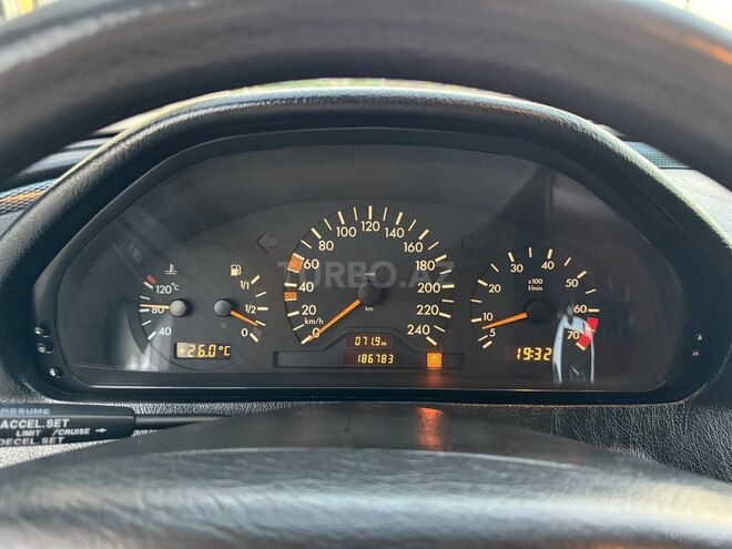 Mercedes C 200 1998, 187,000 km - 2.0 l - Saatlı