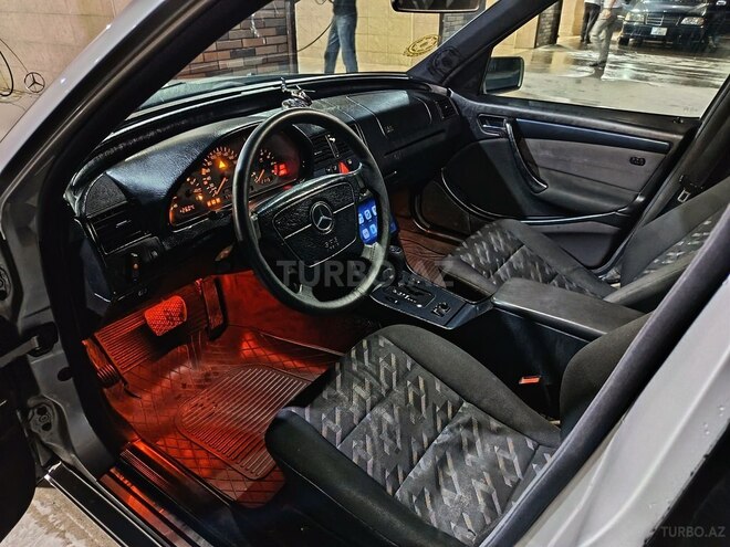 Mercedes C 200 1997, 575,000 km - 2.0 л - Sabirabad