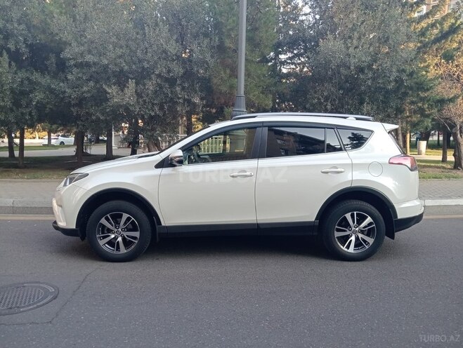 Toyota RAV4 2018, 161,561 km - 2.0 l - Bakı