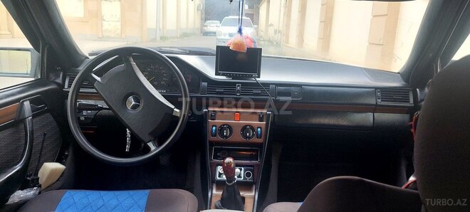 Mercedes E 230 1989, 400,000 km - 2.3 l - Bakı