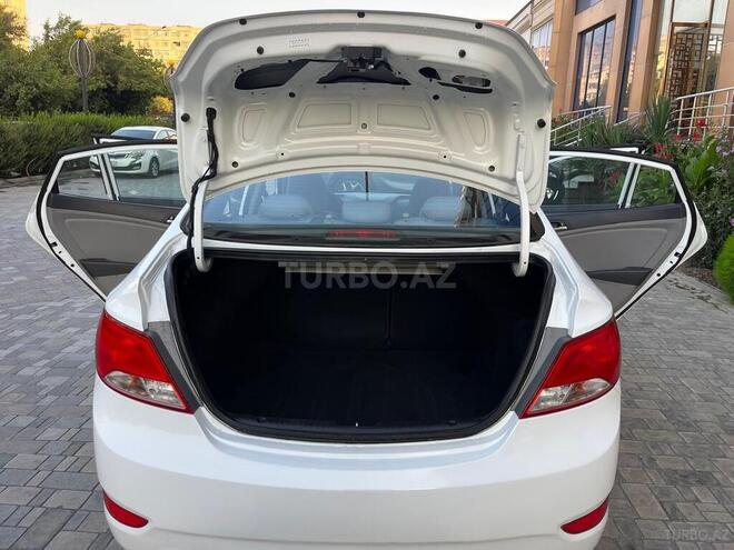 Hyundai Accent 2015, 90,740 km - 1.6 л - Bakı