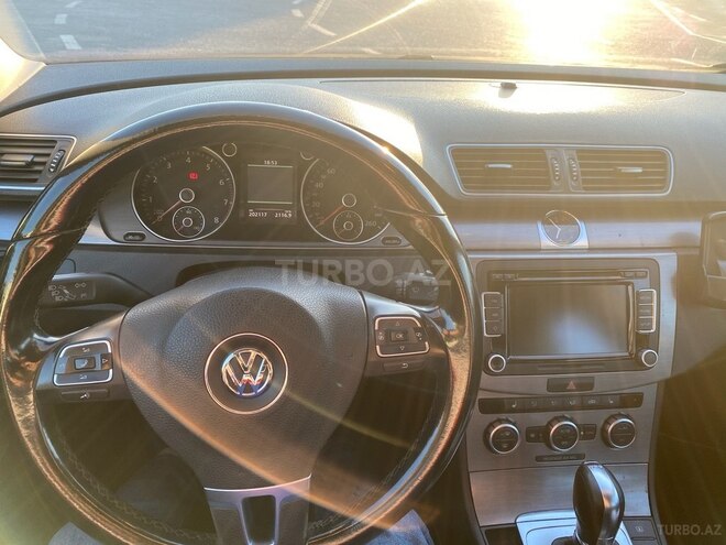 Volkswagen Passat 2014, 203,000 km - 1.8 л - Bakı