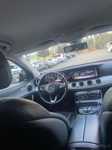 Mercedes E 350 4MATIC 2019, 123,000 km - 3.5 l - Bakı