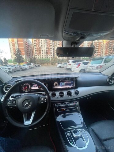 Mercedes E 350 4MATIC 2019, 123,000 km - 3.5 l - Bakı