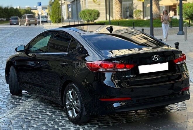 Hyundai Elantra 2018, 99,779 km - 2.0 l - Bakı