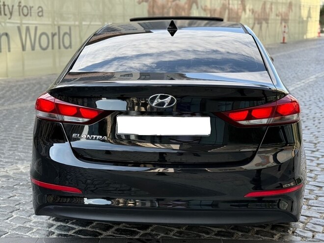 Hyundai Elantra 2018, 99,779 km - 2.0 l - Bakı