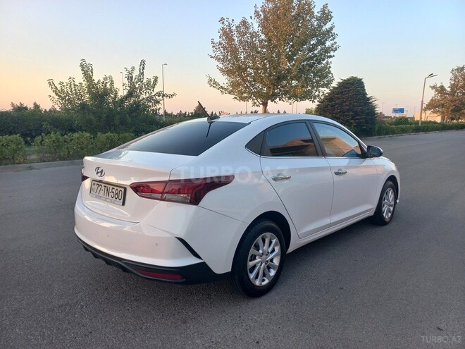 Hyundai Accent 2021, 85,000 km - 1.6 л - Bakı