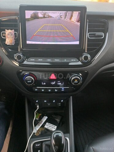 Hyundai Accent 2021, 85,000 km - 1.6 л - Bakı