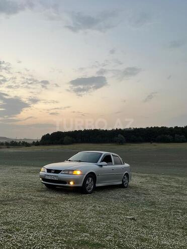 Opel Vectra 1999, 332,560 km - 1.6 l - Qazax