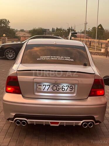 Opel Vectra 1999, 332,560 km - 1.6 l - Qazax
