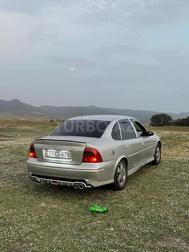Opel Vectra 1999, 332,560 km - 1.6 l - Qazax