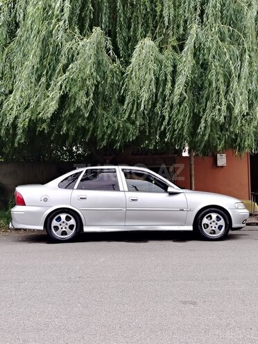 Opel Vectra 1999, 332,560 km - 1.6 l - Qazax