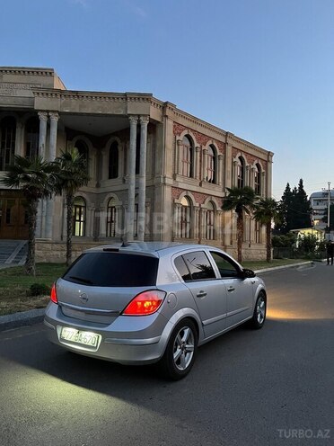 Opel Astra 2005, 300,556 km - 1.4 l - Tovuz