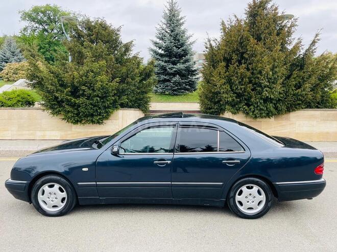 Mercedes E 200 1998, 240,000 km - 2.0 l - Qusar
