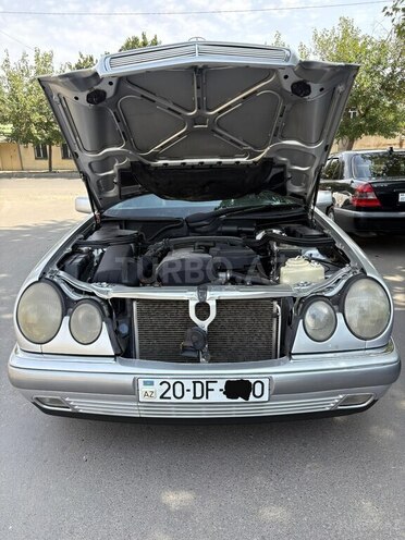 Mercedes E 200 1996, 419,582 km - 2.0 л - Gəncə