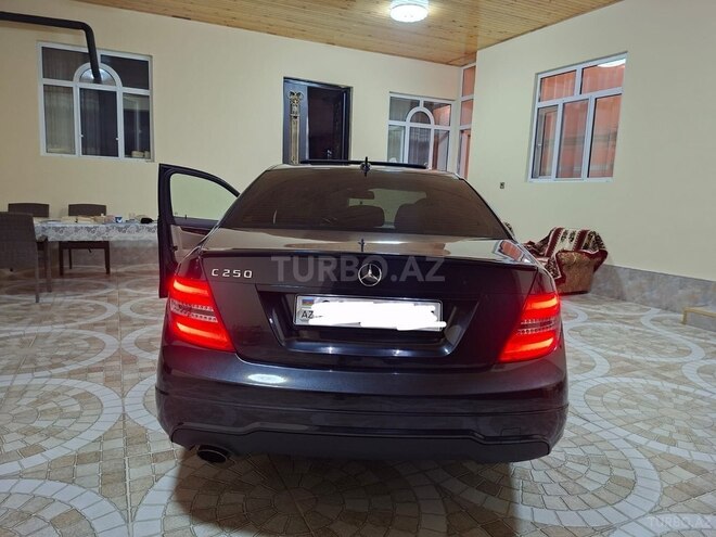 Mercedes C 250 2011, 224,000 km - 1.8 l - Şəmkir