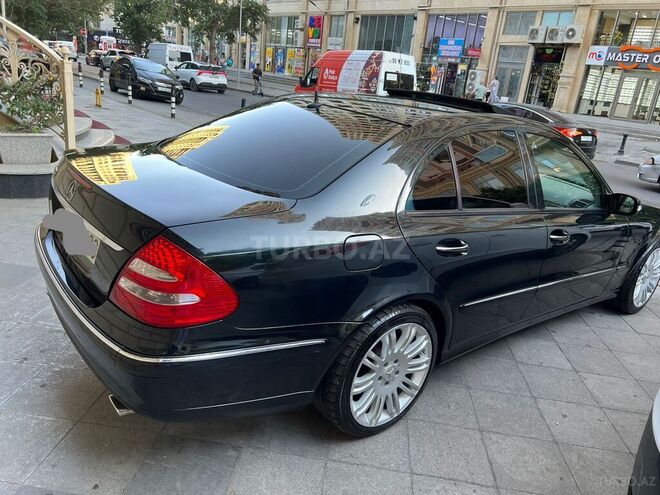 Mercedes E 320 2002, 285,600 km - 3.2 l - Bakı