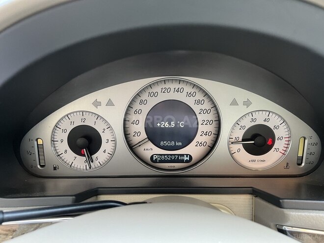 Mercedes E 320 2002, 285,600 km - 3.2 l - Bakı