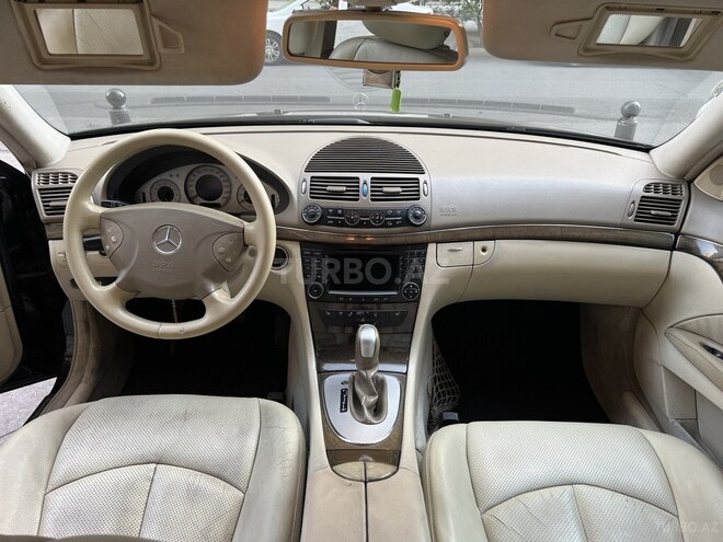 Mercedes E 320 2002, 285,600 km - 3.2 l - Bakı