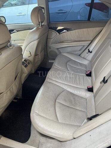 Mercedes E 320 2002, 285,600 km - 3.2 l - Bakı