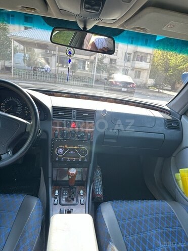 Mercedes C 240 1998, 277,500 km - 2.4 л - Bakı