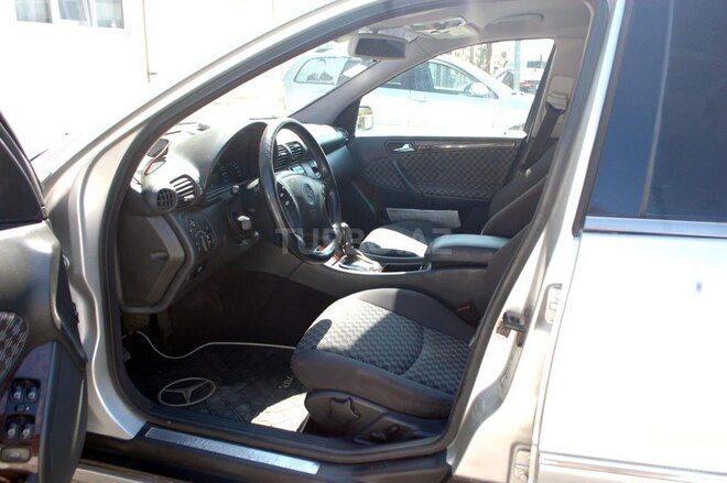 Mercedes C 200 2001, 250,000 km - 2.0 л - Bakı