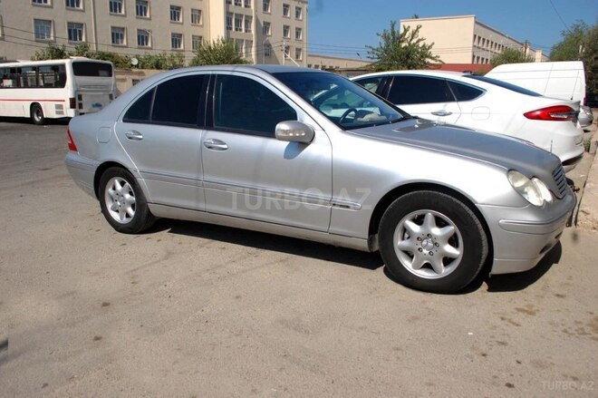 Mercedes C 200 2001, 250,000 km - 2.0 л - Bakı