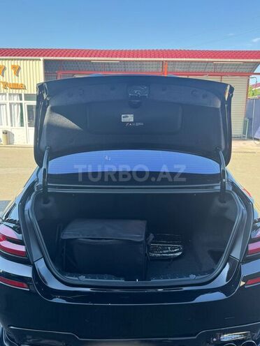 BMW 528 2015, 144,000 km - 2.0 l - Tovuz