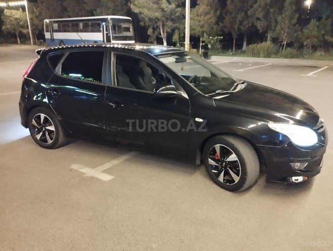 Hyundai i30 2010, 250,000 km - 1.6 l - Şirvan