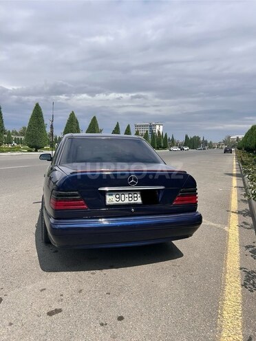 Mercedes E 220 1995, 505,680 km - 2.2 l - Tovuz