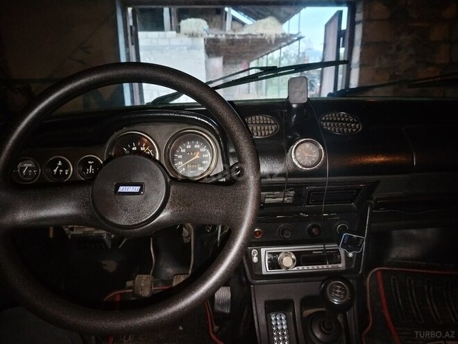 LADA (VAZ) 2106 1992, 250,000 km - 1.5 л - Yevlax