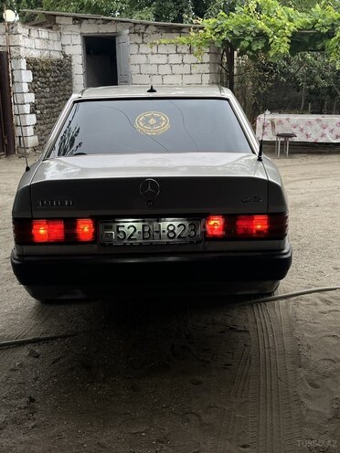 Mercedes 190 1991, 300,000 km - 2.5 l - Lənkəran