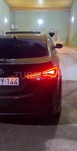 Hyundai Elantra 2015, 143,231 km - 1.8 l - Bakı