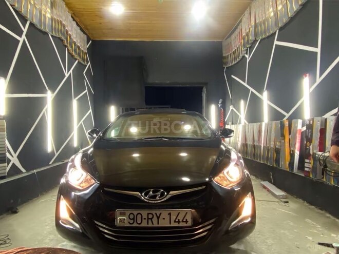 Hyundai Elantra 2015, 143,231 km - 1.8 l - Bakı