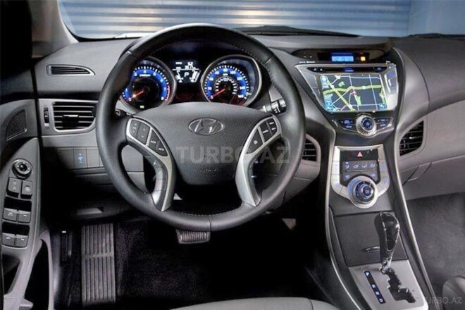 Hyundai Elantra 2015, 143,231 km - 1.8 l - Bakı