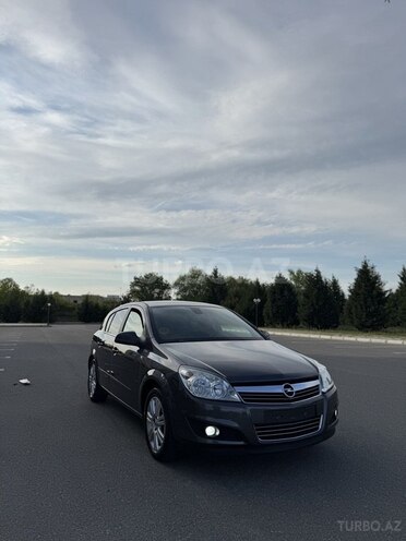 Opel Astra 2009, 207,000 km - 1.4 l - Göyçay