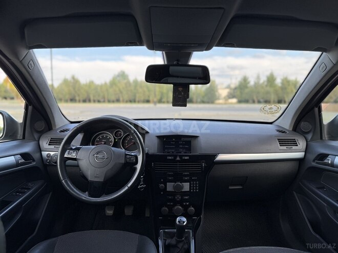 Opel Astra 2009, 207,000 km - 1.4 l - Göyçay