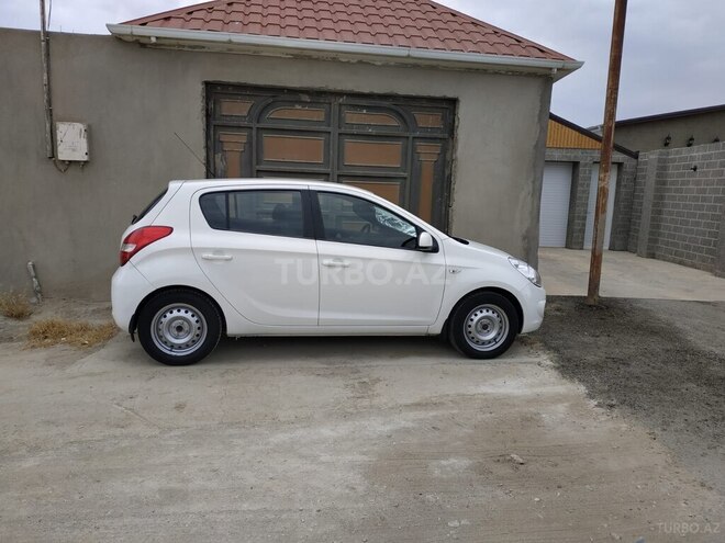 Hyundai i20 2011, 555,555 km - 1.4 l - Bakı