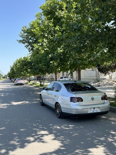Volkswagen Passat 2006, 220,000 km - 2.0 l - Bakı