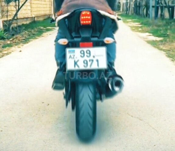 Yamaha R15 V4 2023, 12,657 km - 0.2 л - Sumqayıt