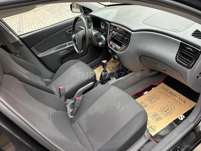 Kia Rio 2005, 390,000 km - 1.4 l - Şərur