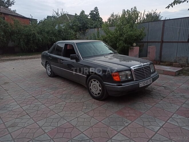 Mercedes 230 E 1992, 455,420 km - 2.3 l - Masallı